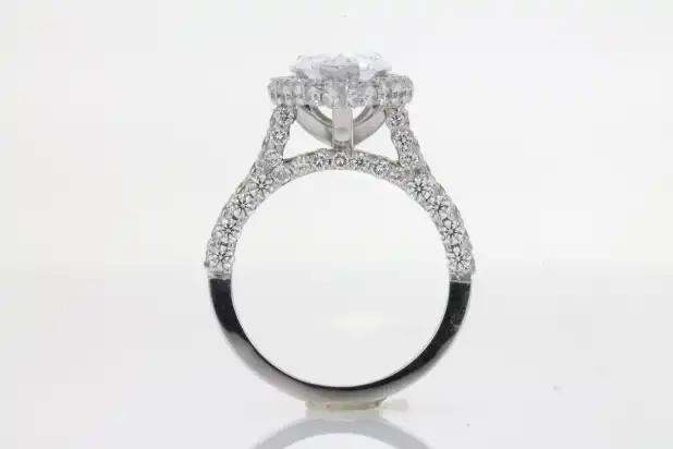 Picture of The Angelic Pear | Diamond Engagement Ring